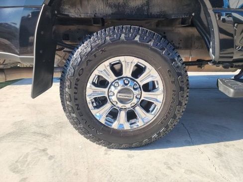 Used 2019 Ford F250 Lariat w/ Chrome Package AWD/4WD image 19