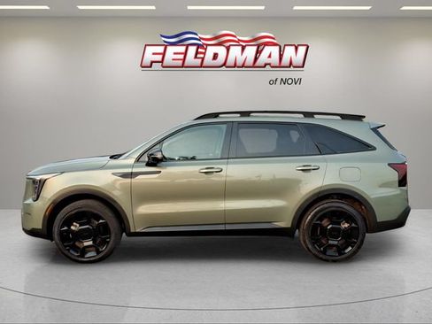 Used 2025 Kia Sorento SX AWD/4WD image 2