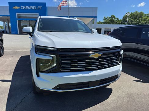 New 2026 Chevrolet Tahoe High Country AWD/4WD image 3
