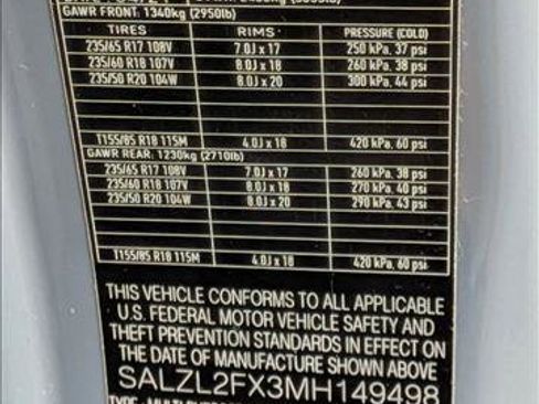 Used 2021 Land Rover Range Rover Evoque R-Dynamic SE image 26