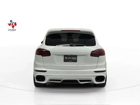 Used 2018 Porsche Cayenne GTS w/ Premium Package Plus image 8