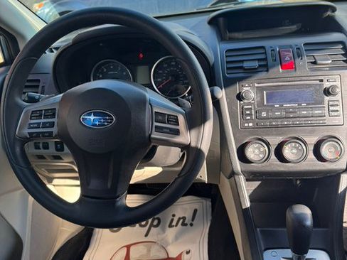 Used 2014 Subaru Crosstrek 2.0i Premium image 10