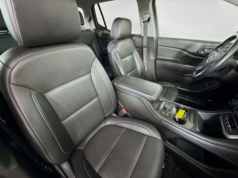 Used 2023 GMC Acadia SLT image 36