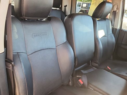 Used 2017 RAM 1500 Laramie w/ Convenience Group AWD/4WD image 16