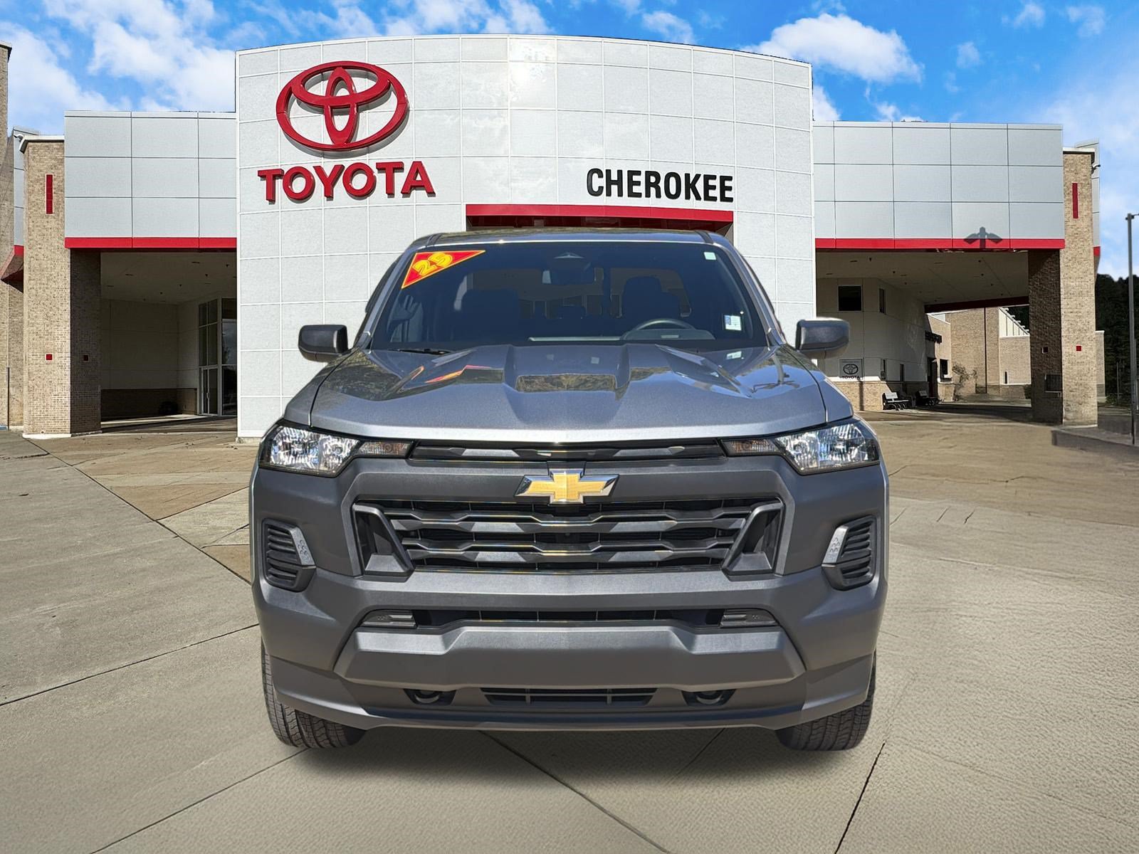 Used 2025 Chevrolet Colorado W/T w/ WT Convenience Package II AWD/4WD image 8