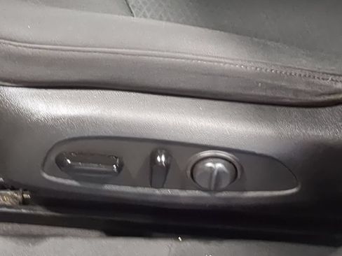 Used 2016 Chevrolet Malibu LT FWD image 21