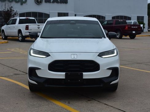 Used 2024 Honda HR-V Sport image 2