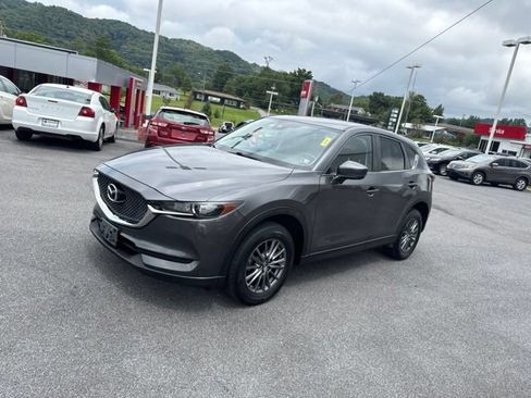 Used 2017 MAZDA CX-5 Touring w/ Preferred Equipment Package AWD/4WD image 4