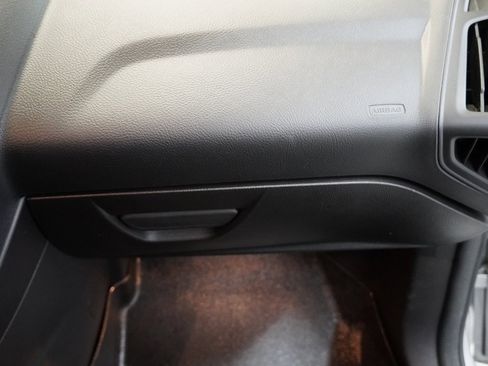 Used 2017 Ford Focus SE w/ SE Winter Package image 33