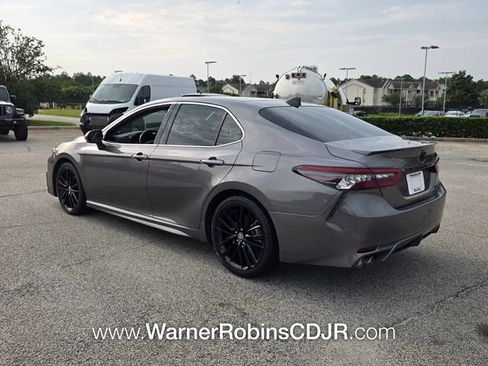 Used 2023 Toyota Camry XSE FWD image 10