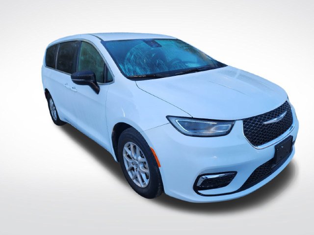 Used 2025 Chrysler Pacifica Select FWD image 4