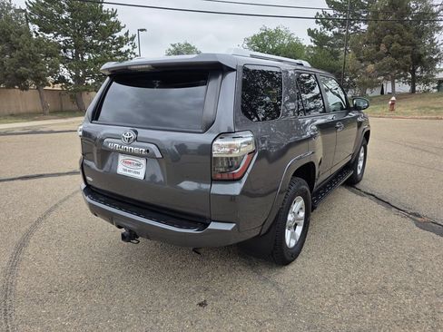 Used 2016 Toyota 4Runner SR5 AWD/4WD image 6