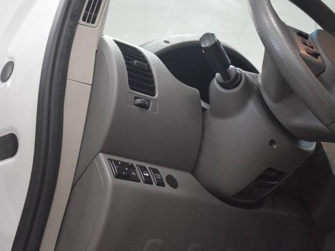 Used 2013 Nissan Frontier SV image 87