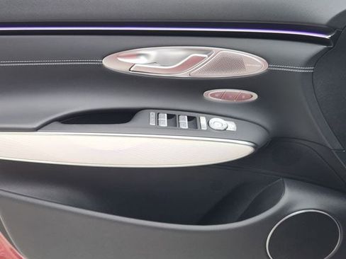 New 2026 Genesis GV70 2.5T Advanced AWD/4WD image 18