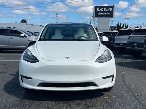 Used 2021 Tesla Model Y Long Range AWD/4WD image 4