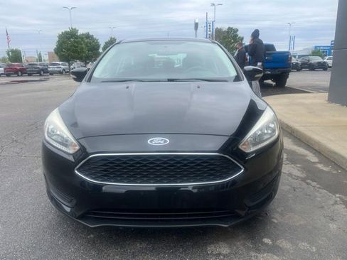 Used 2017 Ford Focus SE FWD image 8
