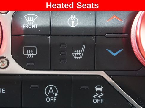 Used 2021 Jeep Wrangler Unlimited Rubicon w/ Cold Weather Group AWD/4WD image 6