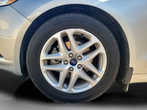 Used 2014 Ford Fusion SE w/ Equipment Group 202A image 29