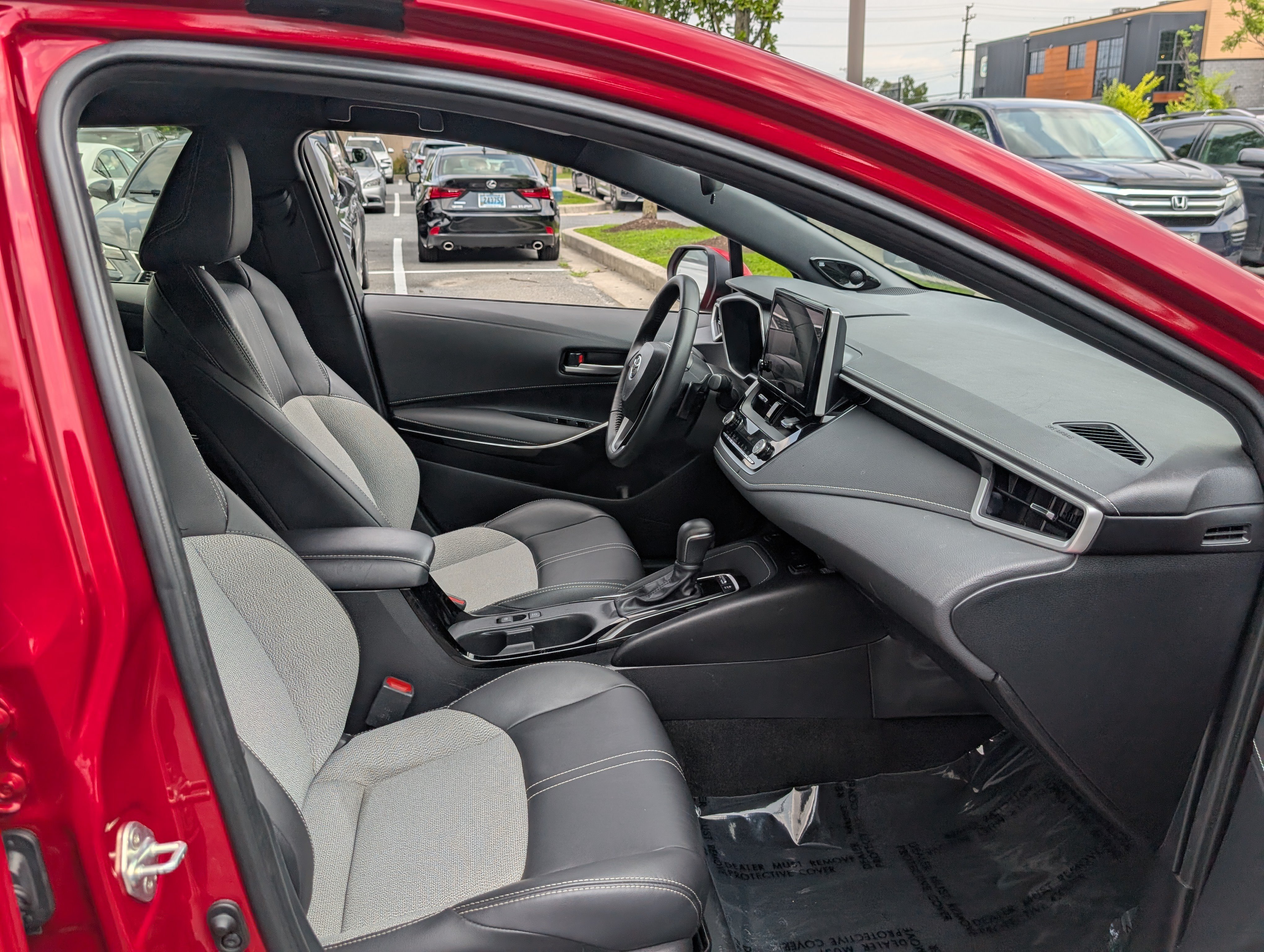 Used 2024 Toyota Corolla XSE FWD image 11