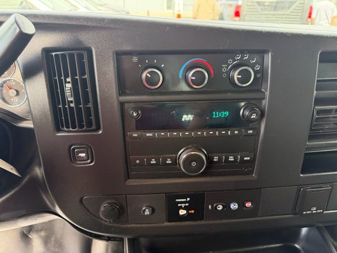 Used 2018 Chevrolet Express 2500 Extended w/ Driver Convenience Package image 19
