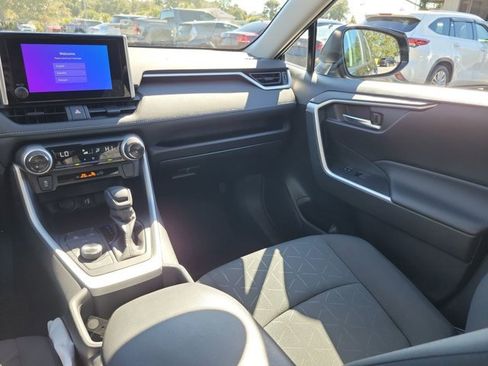Used 2024 Toyota RAV4 AWD Hybrid image 3