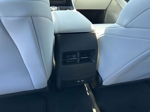 New 2026 Jeep Cherokee Limited image 21