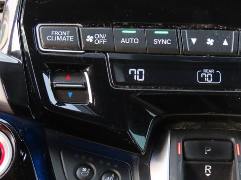 Used 2018 Honda Odyssey Elite image 26