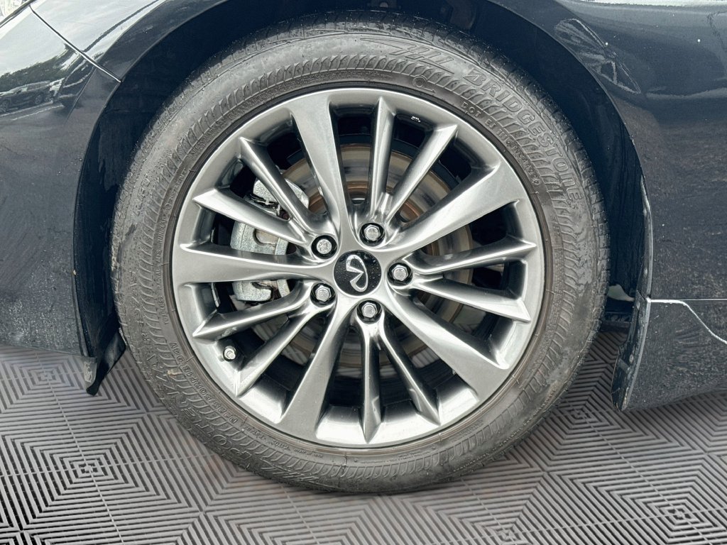 Certified 2023 INFINITI Q50 Luxe w/ Cargo Package AWD/4WD image 33