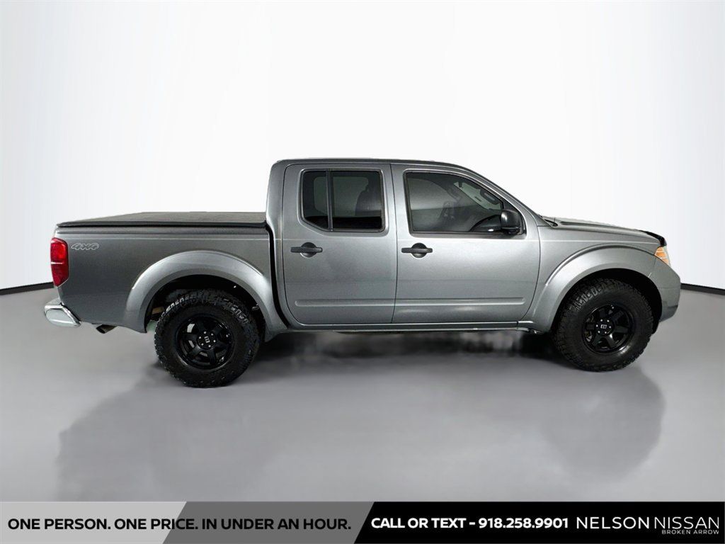 Used 2016 Nissan Frontier SV AWD/4WD image 4