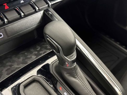 Used 2024 GMC Canyon Elevation w/ Convenience Package image 29