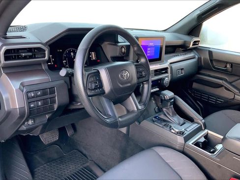 Used 2024 Toyota Tacoma SR5 AWD/4WD image 38