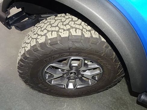 Used 2024 Ford Bronco Badlands AWD/4WD image 45