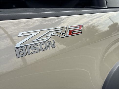 Used 2021 Chevrolet Colorado ZR2 w/ Colorado ZR2 Bison Edition image 28