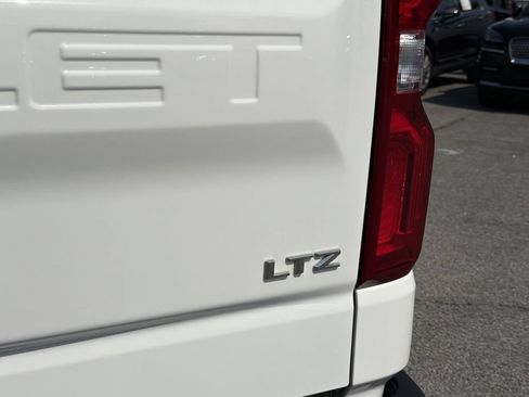 Used 2024 Chevrolet Silverado 1500 LTZ w/ LTZ Convenience Package II AWD/4WD image 24