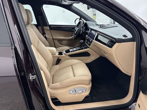 New 2025 Porsche Macan Turbo image 36