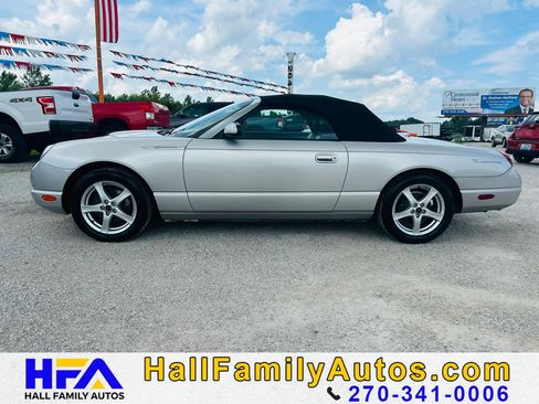 Used 2005 Ford Thunderbird RWD image 5