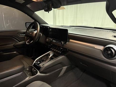 Used 2023 Chevrolet Colorado LT w/ LT Convenience Package image 14