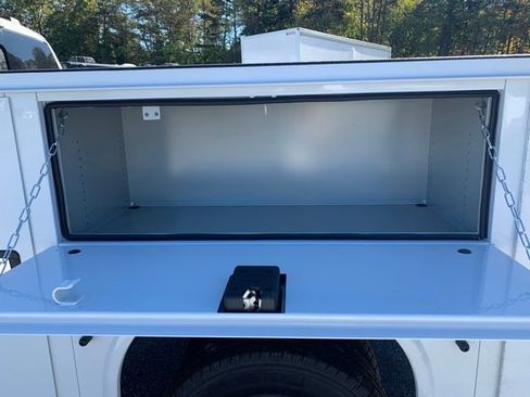 New 2026 Ford F350 XL w/ XL Chrome Package image 13