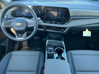 New 2026 Chevrolet Equinox LT w/ Convenience Package II video 2