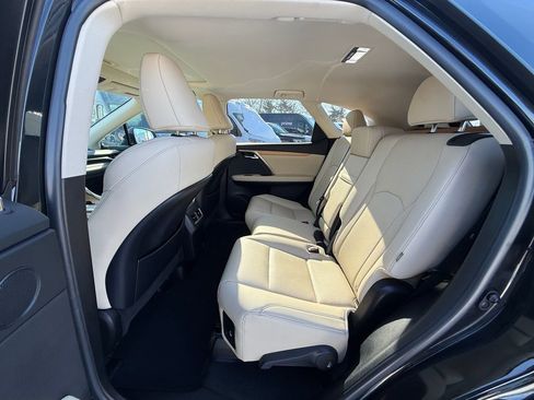 Used 2022 Lexus RX 350L FWD w/ Premium Package image 17