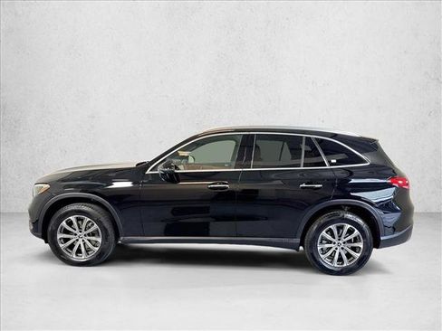 Used 2025 Mercedes-Benz GLC 300 4MATIC image 8