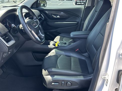 Used 2022 GMC Terrain SLT FWD image 9