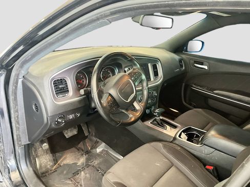 Used 2022 Dodge Charger SXT AWD/4WD image 9