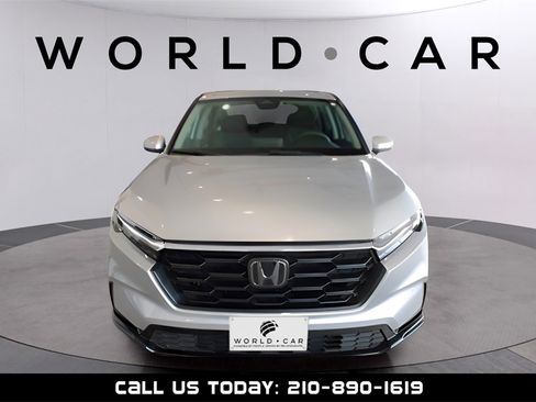 Used 2023 Honda CR-V LX image 4