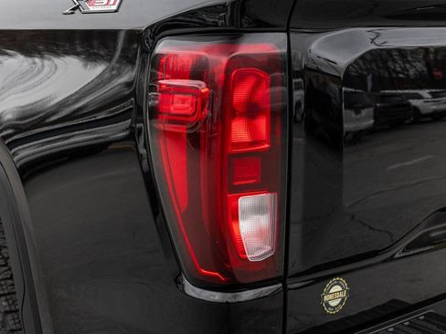 Used 2023 GMC Sierra 1500 Elevation image 37