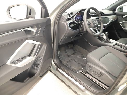 New 2025 Audi Q3 2.0T Premium image 14
