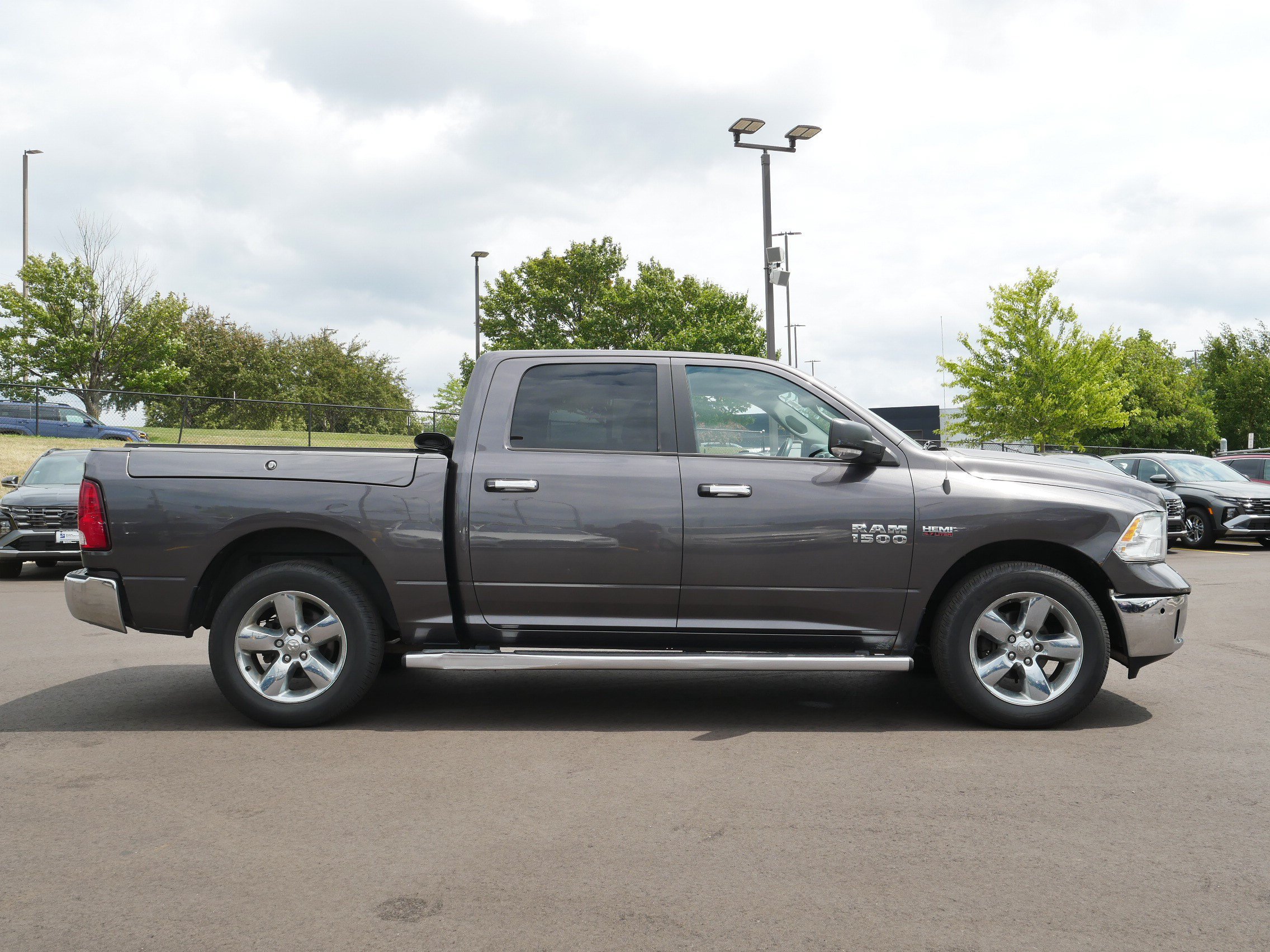 Used 2015 RAM 1500 Lone Star AWD/4WD image 5