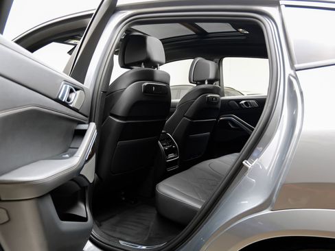 Used 2025 BMW X6 xDrive40i AWD/4WD image 50