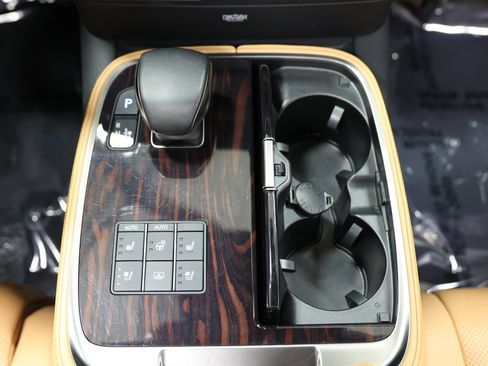 Used 2024 Lexus LS 500 w/ Interior Upgrade Package RWD image 47
