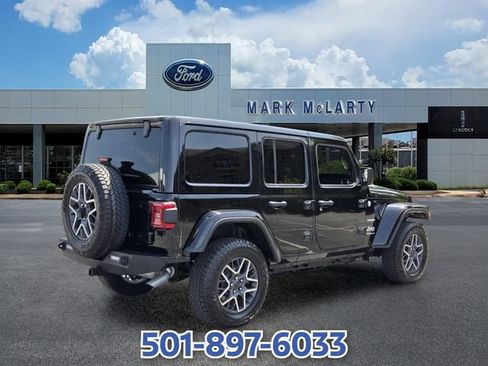 Used 2024 Jeep Wrangler Unlimited Sahara AWD/4WD image 5